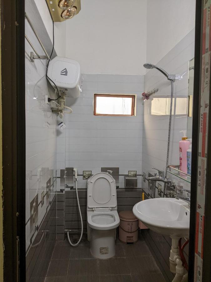 Train Station Backpackers Hostel Ниньбинь Экстерьер фото